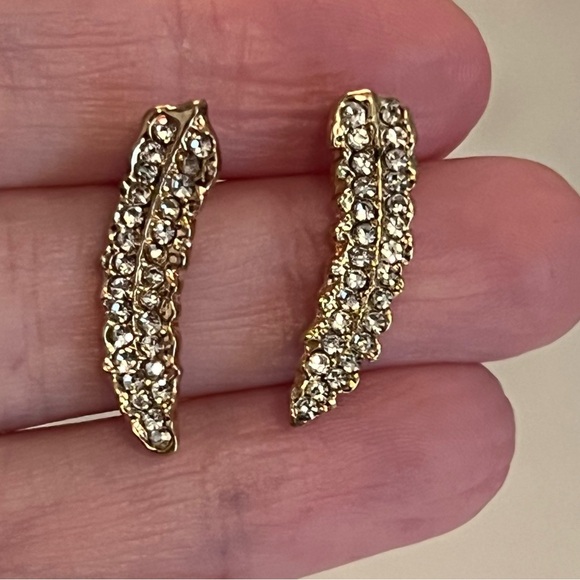 ⚡️Gold Diamond Feather Ear Climbers ⚡️ - Picture 1 of 4